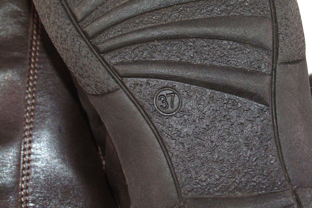 Cizme lungi, nr. 37, piele si blana naturala, comode, calduroase, NOI