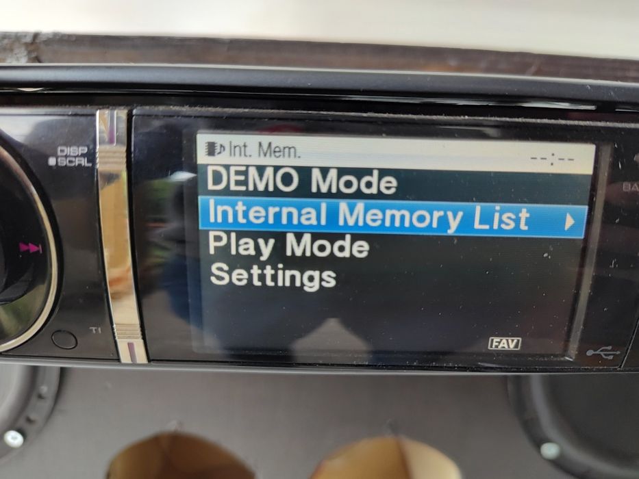 Рядък и висок клас KENWOOD KIV-700