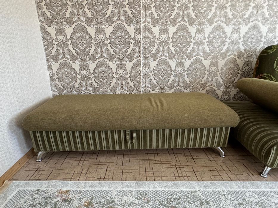 Диван б/у состояние хорошее