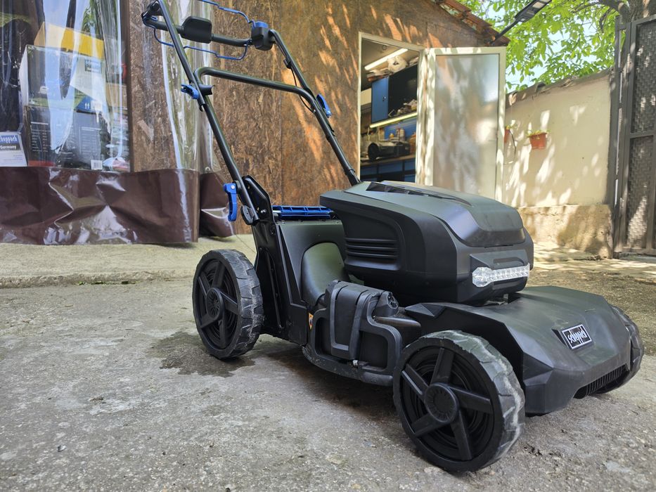 Самоходна акумулаторна косачка за трева -нова Scheppach BC-MP470-X