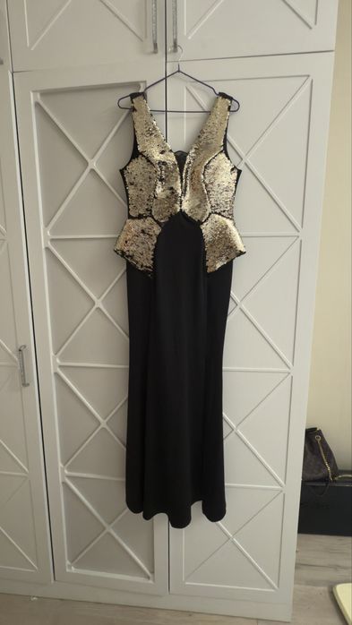 Продам шикарное платье