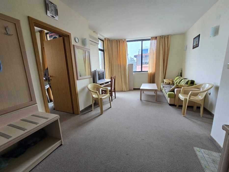 Продава се Двустаен апартамент в к.к. Слънчев бряг - 54 кв.м за 591 €/кв.м - Снимка #3