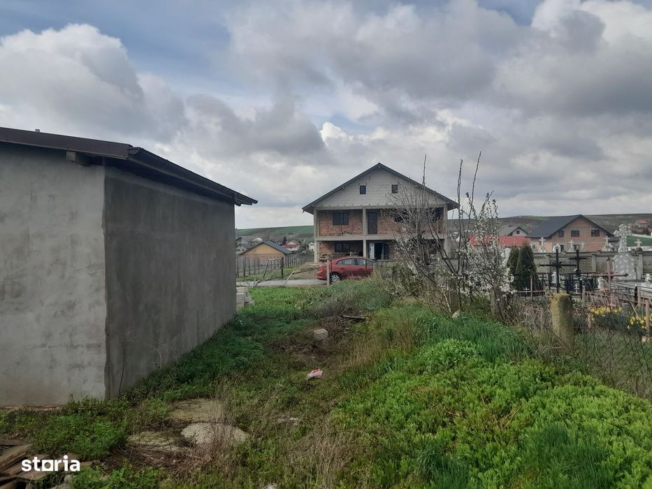 Casă de vânzare, 2 camere, curte mare