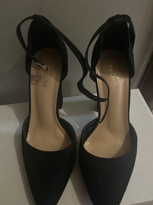 Дамски обувки на ток