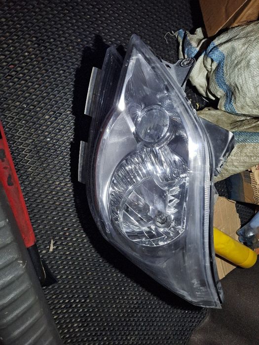 Продам фару кобальт