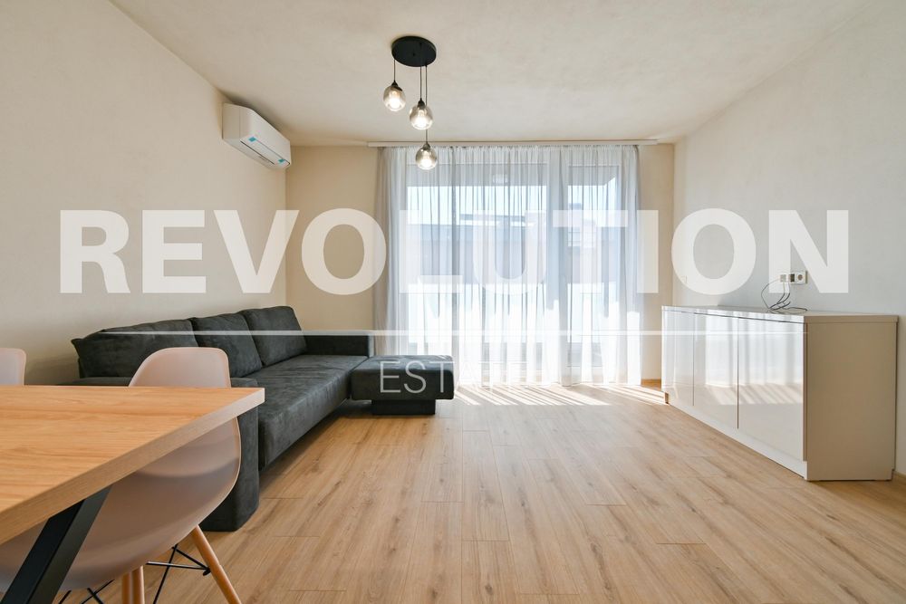 Двустаен апартамент в ж.к. Обеля