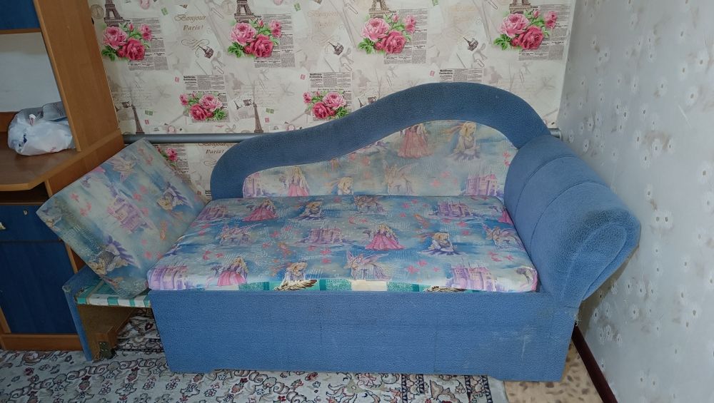 Продам подростковый диван
