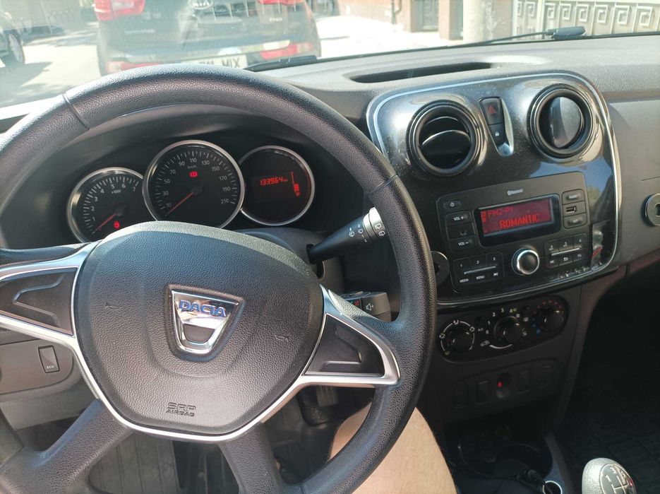 Vand Dacia Logan MCV cu Gpl si Benzina