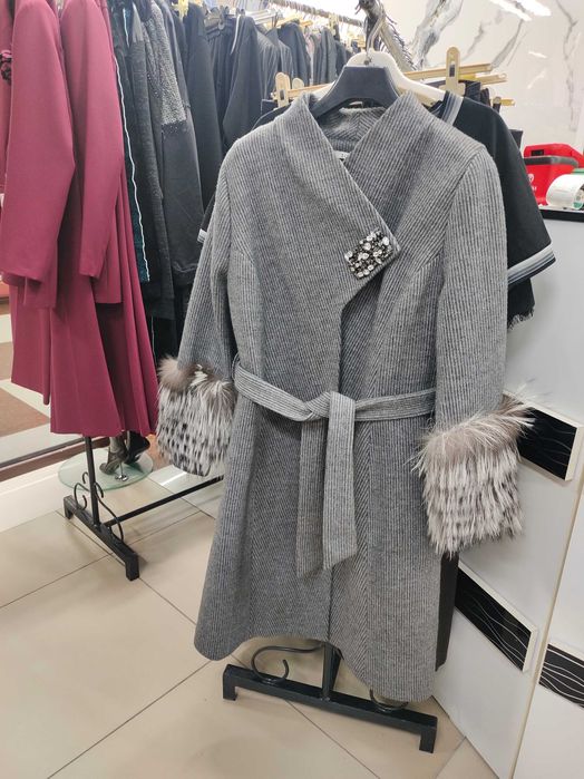 Продам пальто в хорошем состоянии