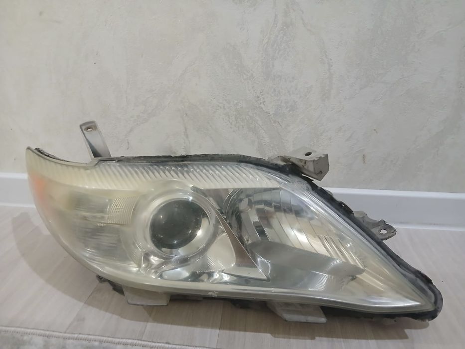 Продам блок фары передние камри 40.г.