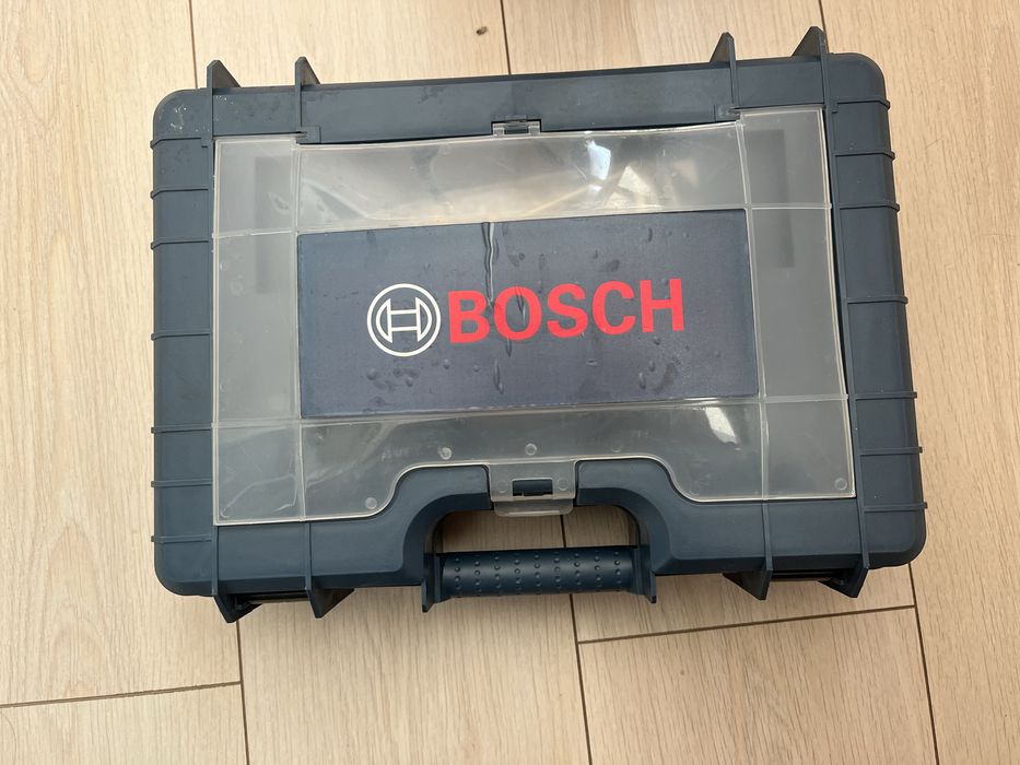 шуруповёрт Bosch.