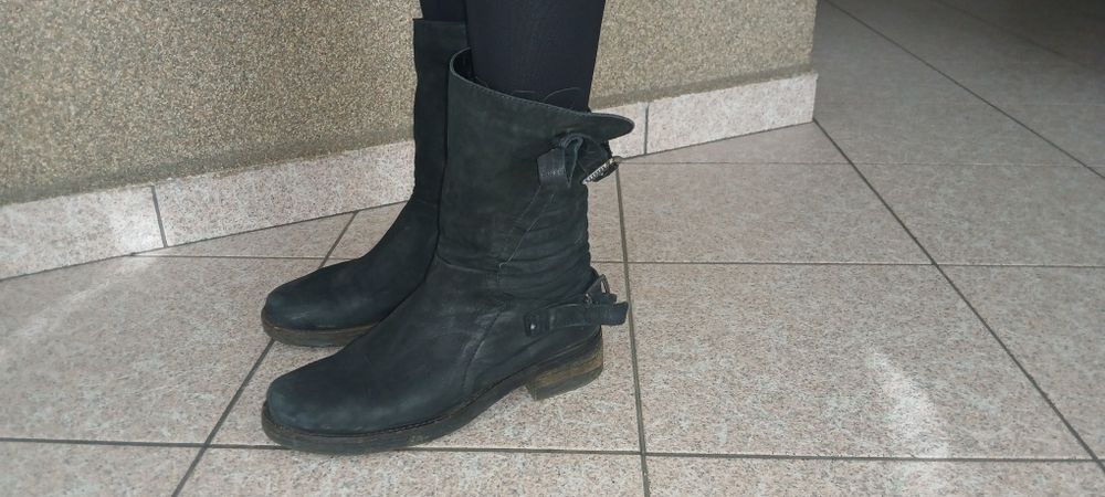 Черни Боти - Navi