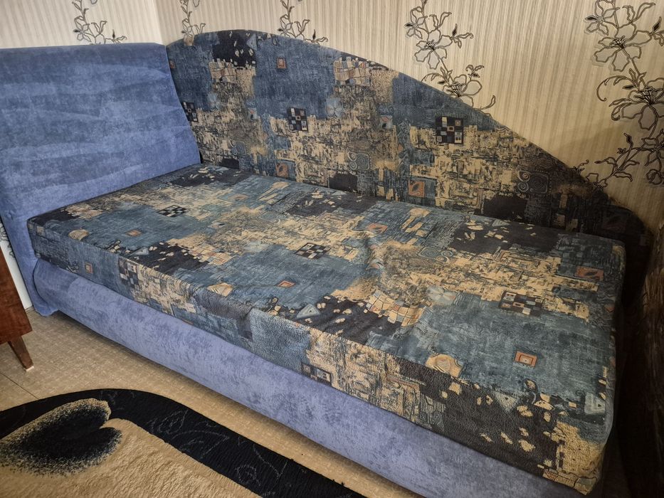 Тахта - подростковая.