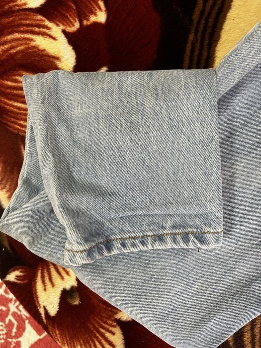 Blugi rupti pentru femei