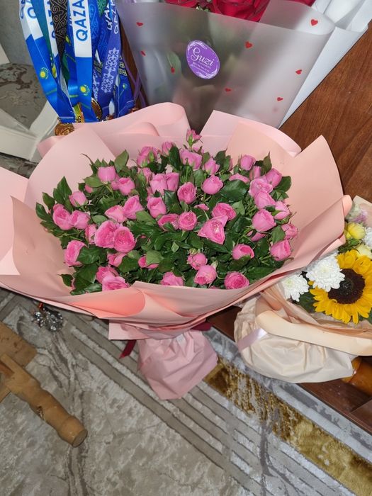 Готовые цветы букет