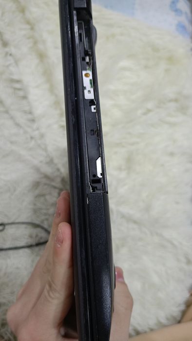 Продам ноутбук по запчастям