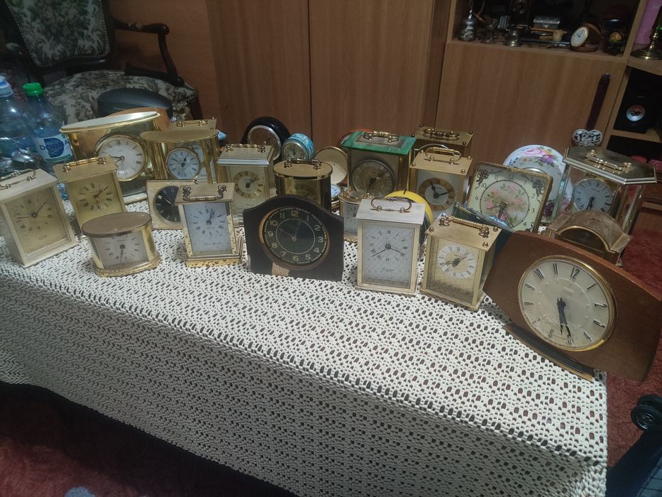 Ceasuri de masă,.