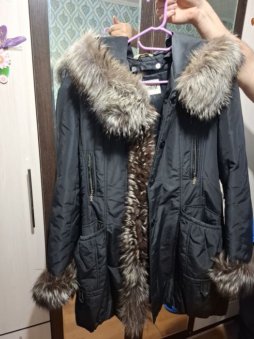 Продам пуховик..