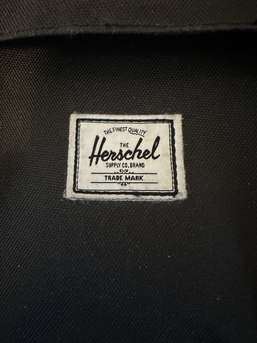 Rucsac HERSCHEL Supply CO-ediție limitată, stare 9/10 – preț redus azi