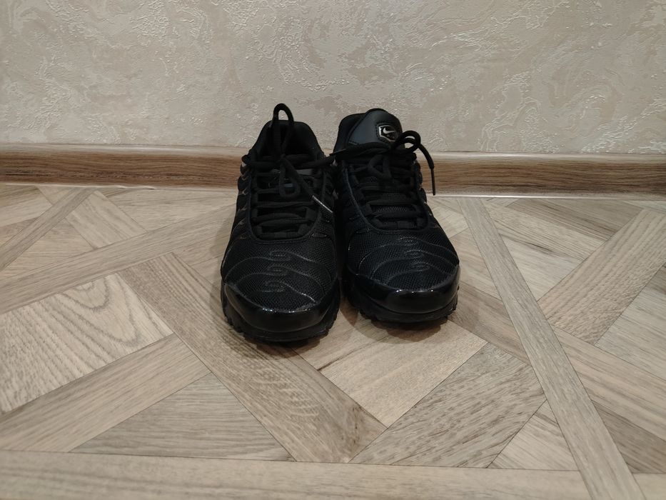 Продам крассовки новые