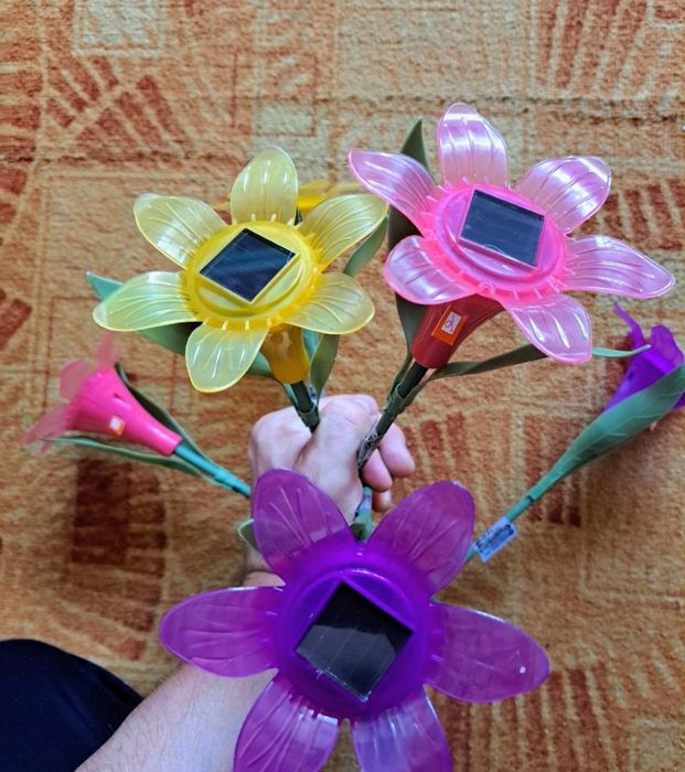 Pachet 6 lampi solare LED de exterior pentru gradina Star-Light floare