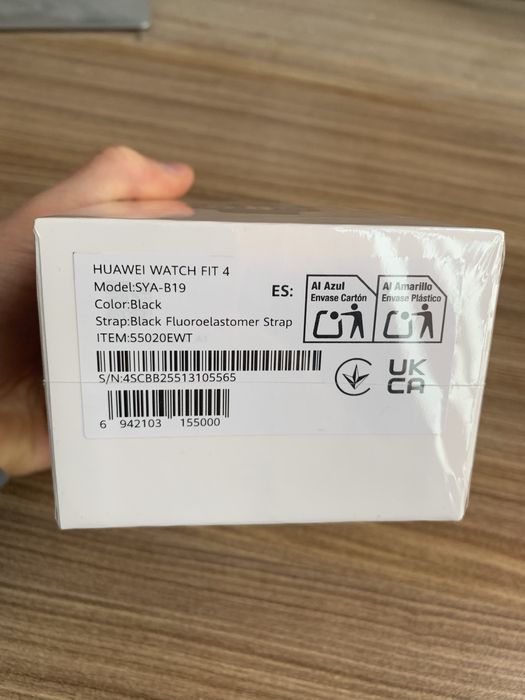 Смарт часовник HUAWEI WATCH FIT 4