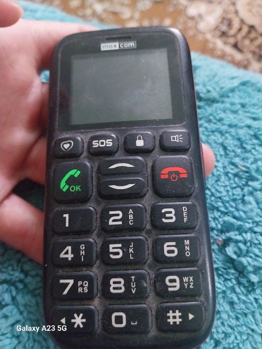 Vand telefoane, tablete