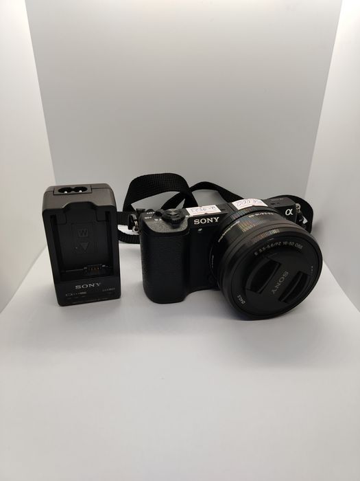 Камера Sony A5100