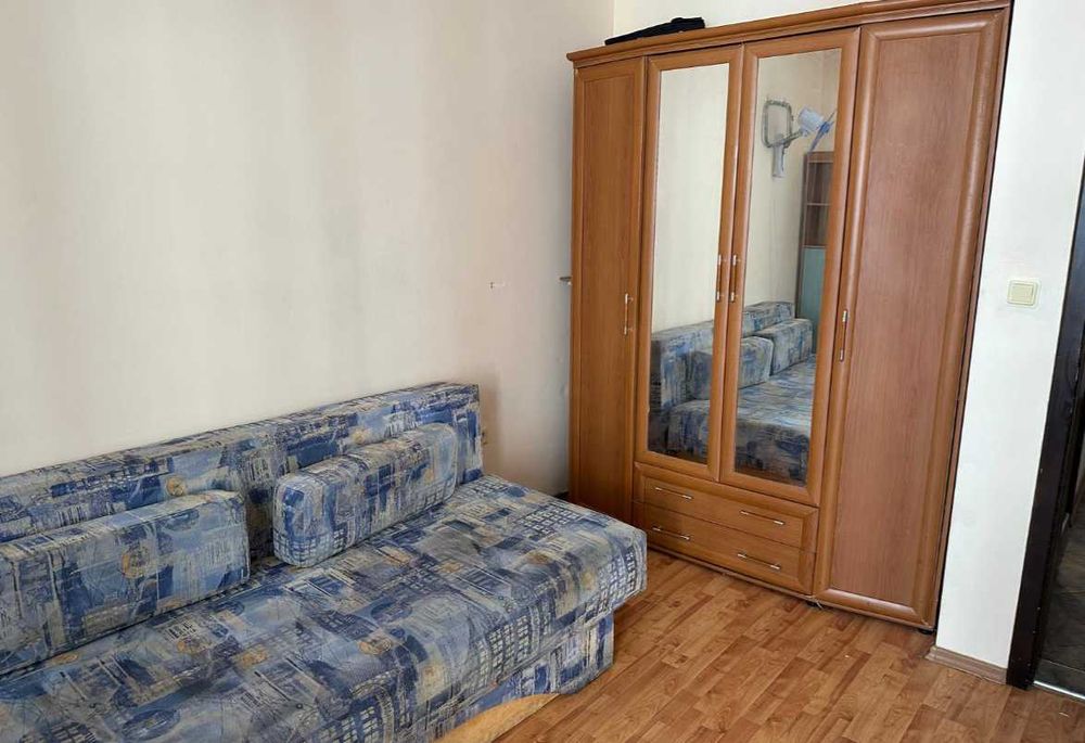 Дава се под наем Тристаен апартамент в Варна, Гръцка махала - 118 кв.м за 700 € - Снимка #8