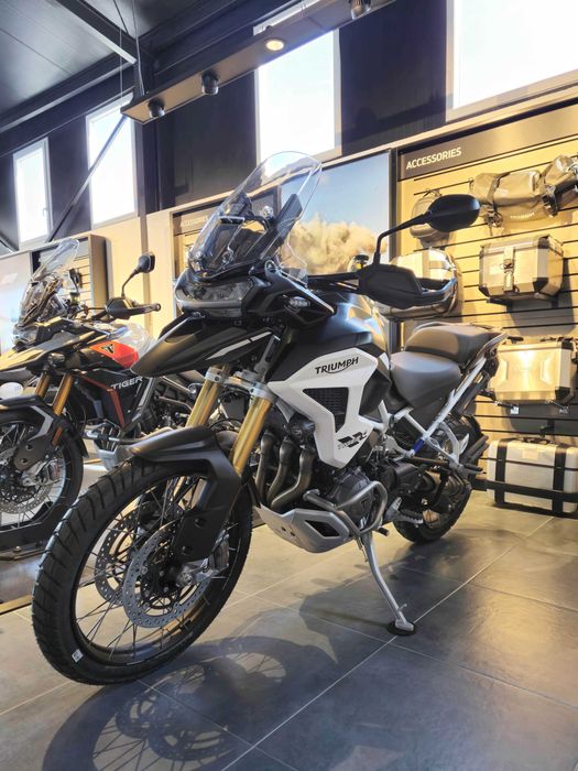 Motocicleta Tiger 1200 Rally Pro 2025 | Bonus accesorii 2.060 Eur