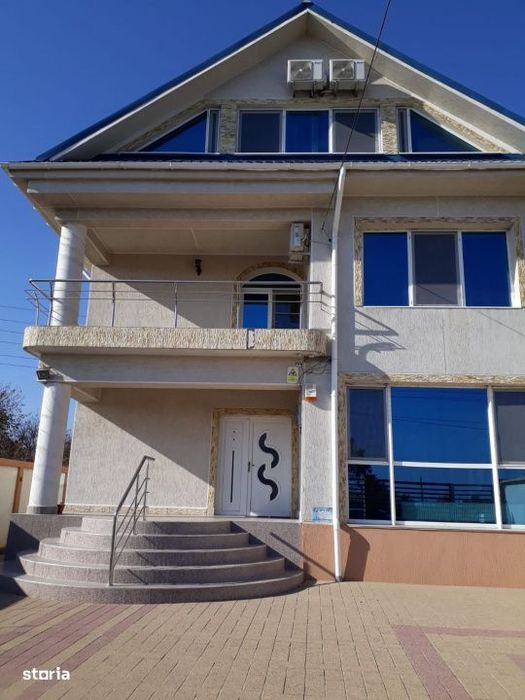 Pensiune cu 10 camere in Mamaia-Sat, zona LIDL . Oportunitate de inves