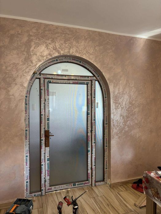 Uși și geamuri termopan la comanda