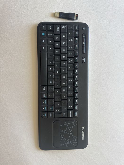 Безжична клавиатура - Logitech k400r