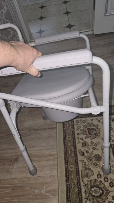 Унитаз для взрослых. Алматы