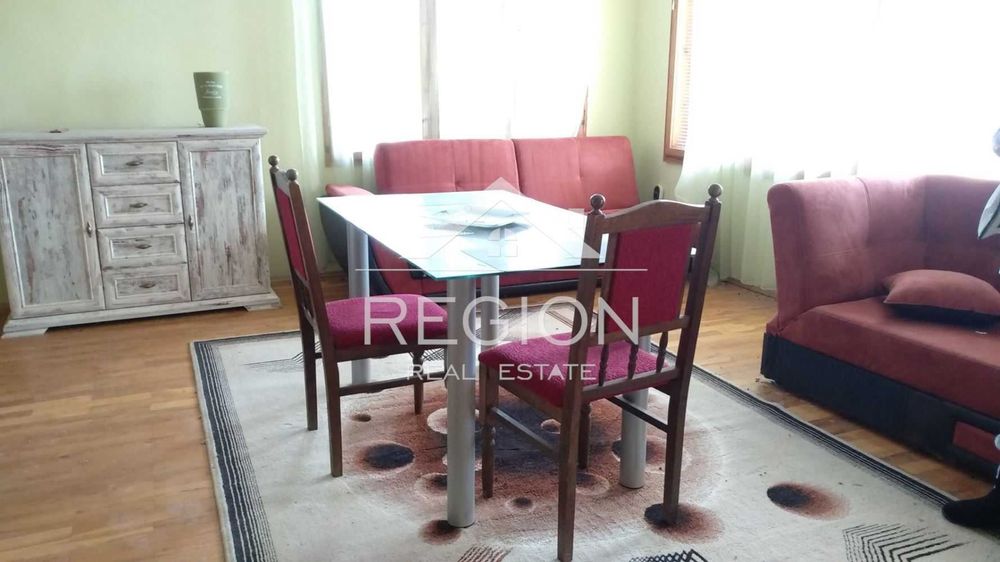 Дава се под наем Къща в к.к. Св.Св. Константин и Елена - 350 кв.м за 1000 € - Снимка #10