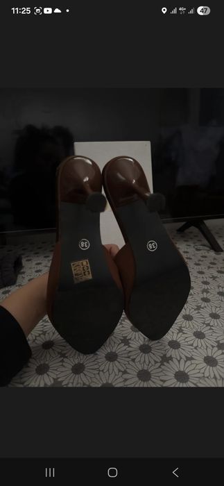 Женский коричневые каблуки манго