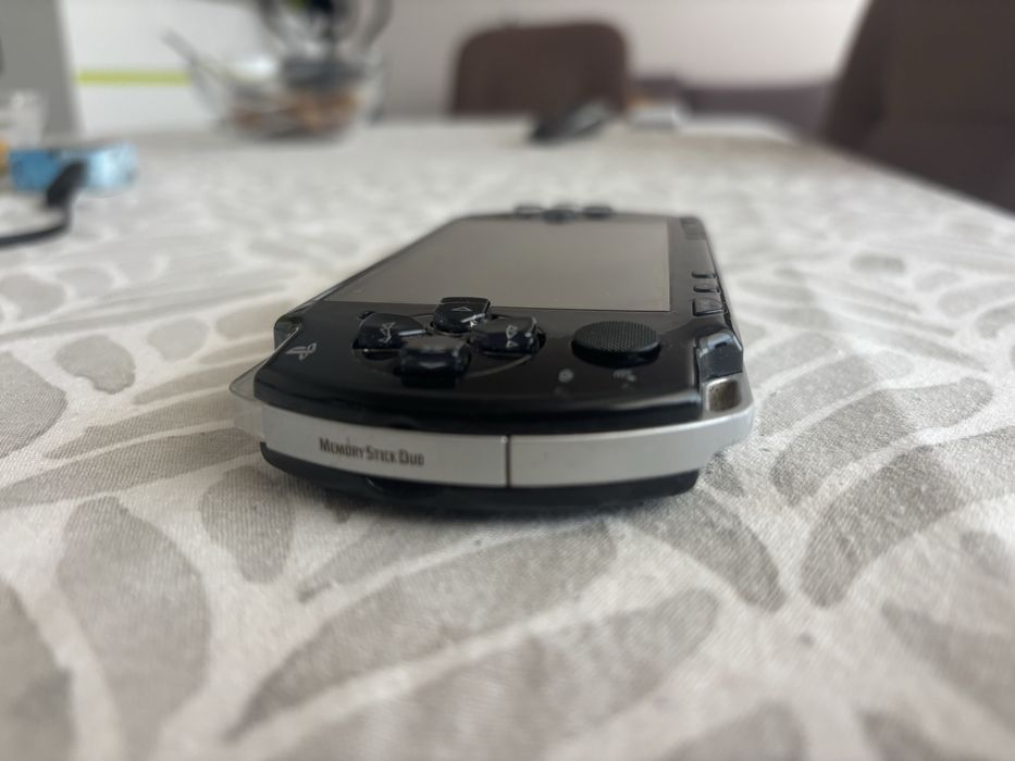 PSP 2000.
