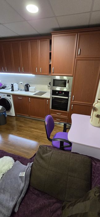 Дава се под наем Едностаен апартамент в Плевен, Идеален център - 50 кв.м за 408 € - Снимка #1