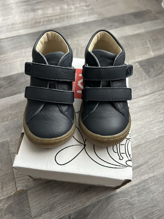 Детски обувки “Уверени стъпки” Колев и Колев; Размер: 22