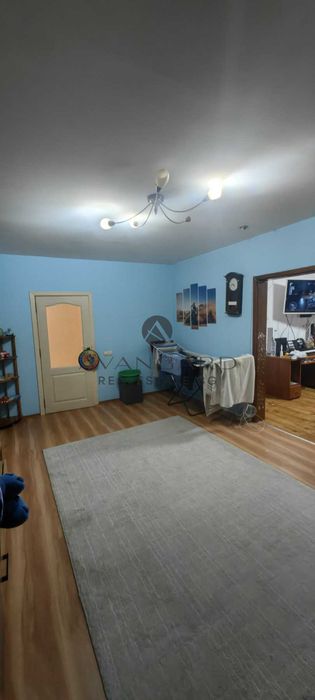 Продава се Многостаен апартамент в Пловдив, Тракия - 130 кв.м за 981 €/кв.м - Снимка #3