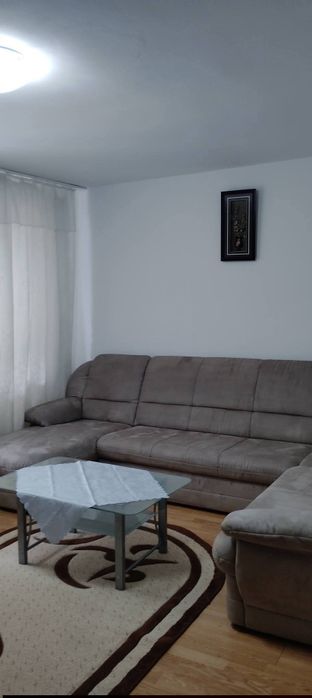 Proprietar vând apartament decomandat