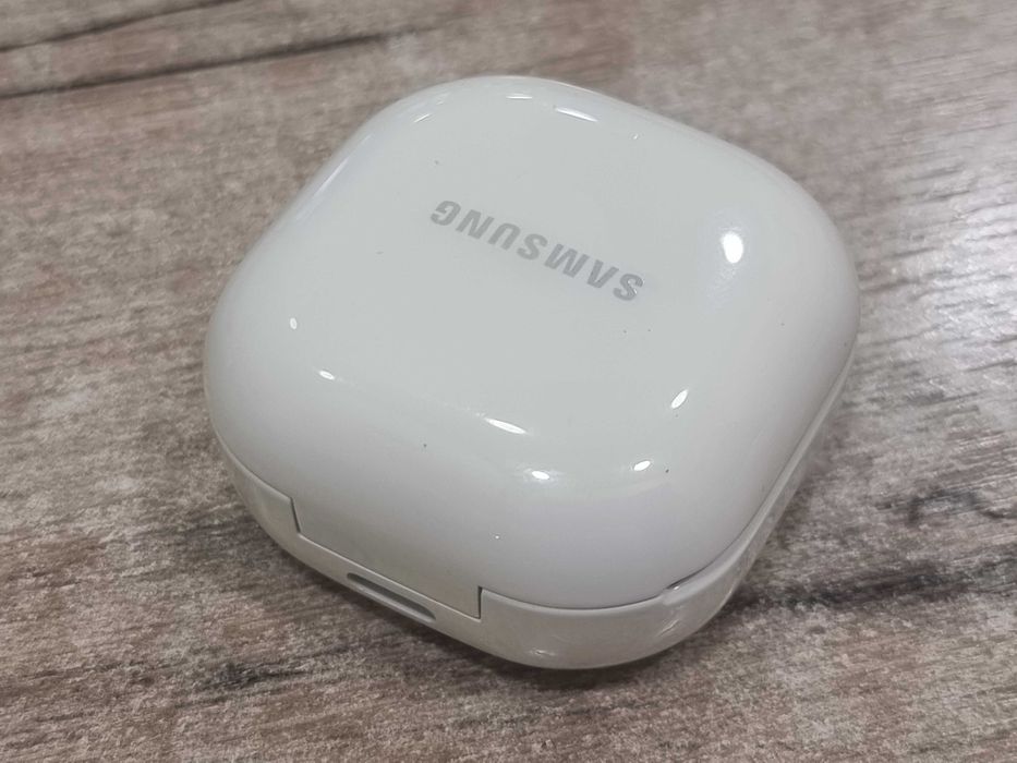 Слушалки Galaxy Buds FE