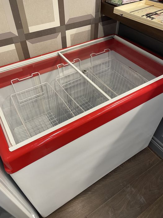 Продается морозильник для бизнеса