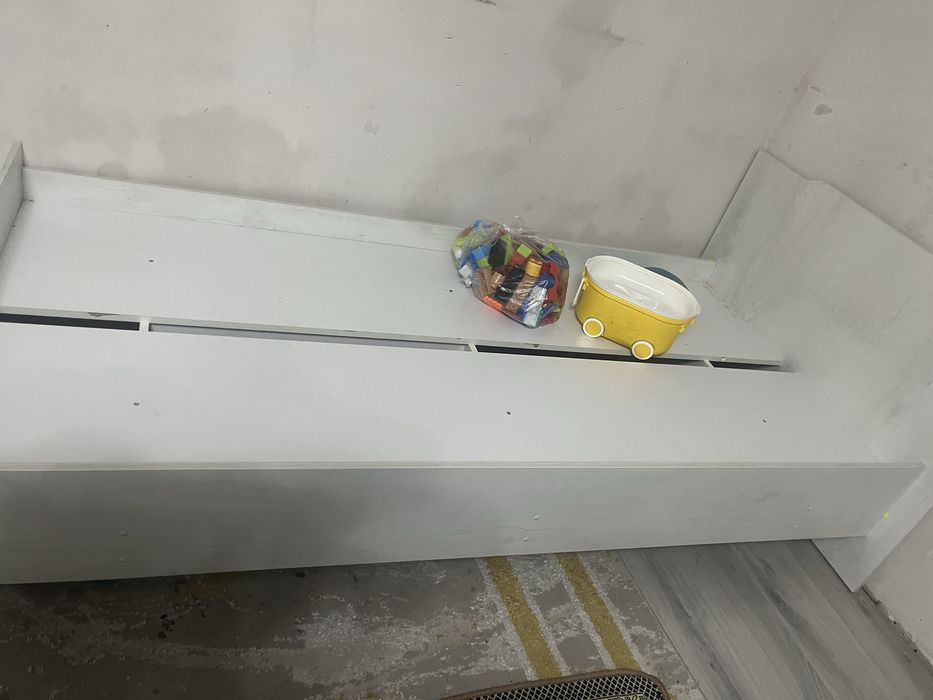 Кровать в хорошем состоянии