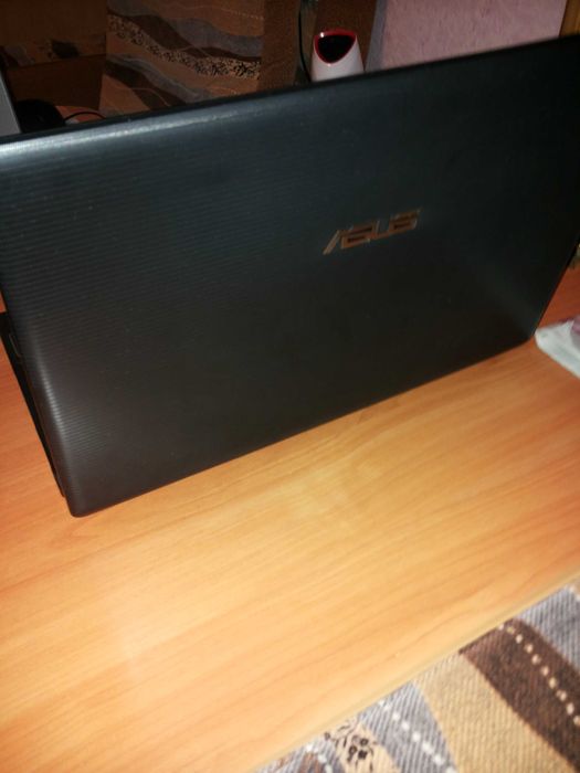Продам ноутбук ASUS, б/у, недорого.