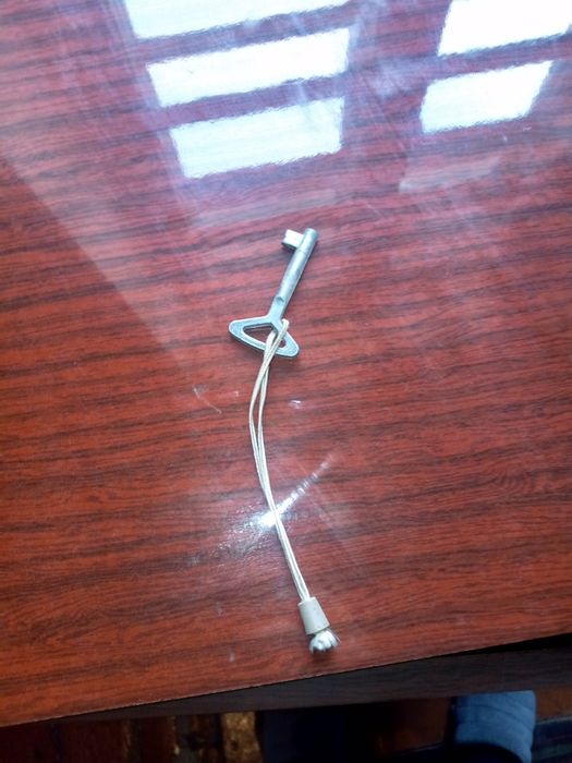 Швейная машинка модел 2 М