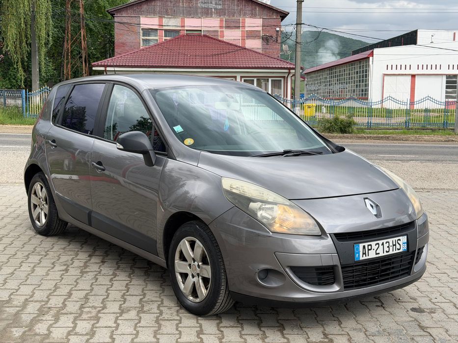 Renault Scenic “ 1.5 DCi