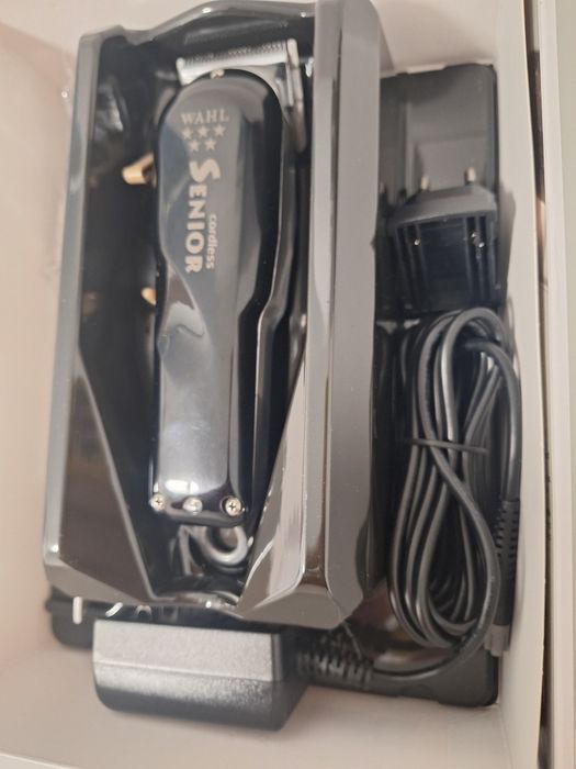 Mașina de tuns profesionala Whal Senior ca nouă.