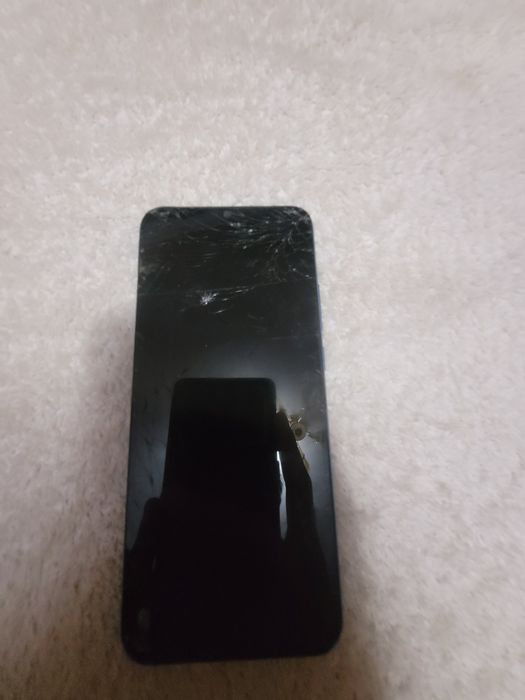 Поодаётся телефон Redmi 10c