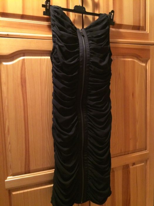 Малка черна рокля